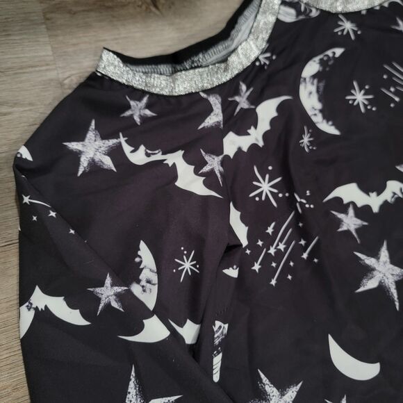 Womens Cold Shoulder Top Size XL Celestial Moon And Stars Whimsigoth Goth Punk - Picture 3 of 5
